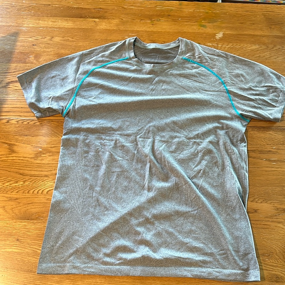 Lululemon Men’s Tshirt